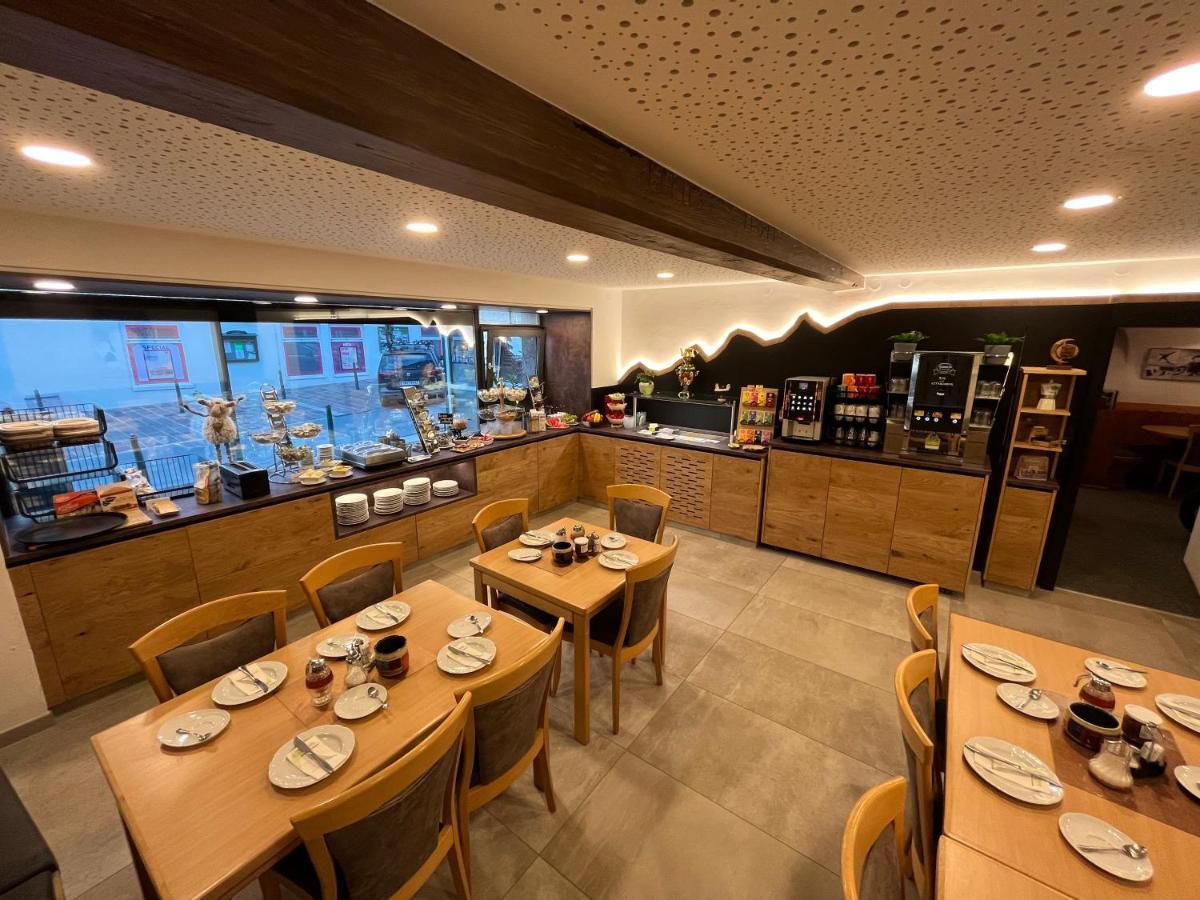 Hotel Garni Erlbacher Шладминг Екстериор снимка